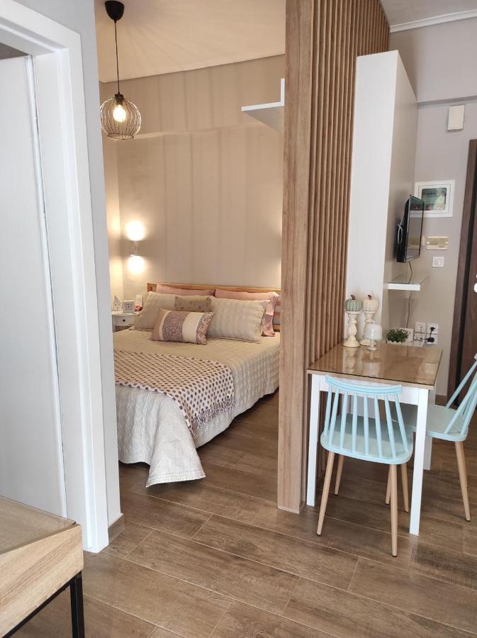 Central Apartment 2 Каламата Екстер'єр фото