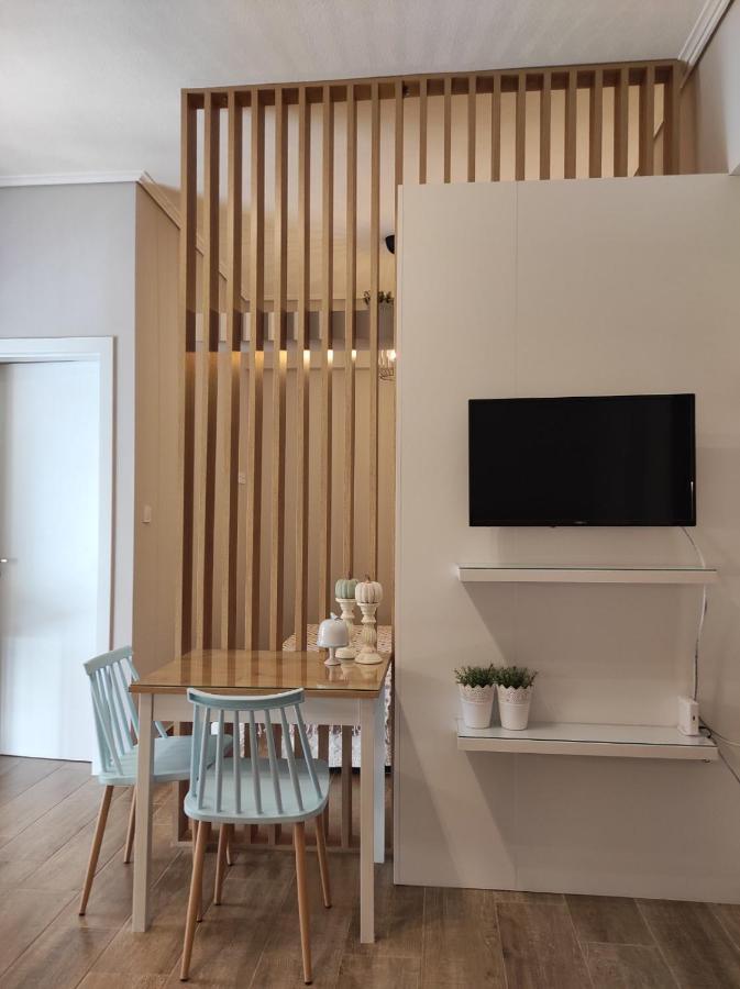 Central Apartment 2 Каламата Екстер'єр фото