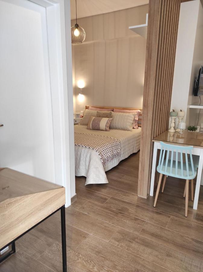 Central Apartment 2 Каламата Екстер'єр фото